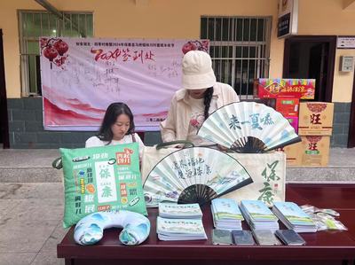 ?？迪囊棺V新篇 一場“村晚”里的鄉土文藝創作與鄉村振興交響